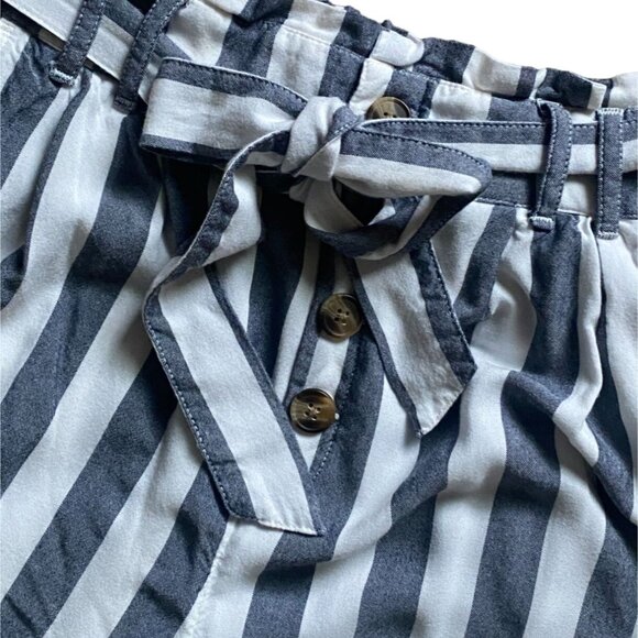 American Eagle Striped Paperback Trousers-Lightweight-Gray/White-M - Picture 7 of 9